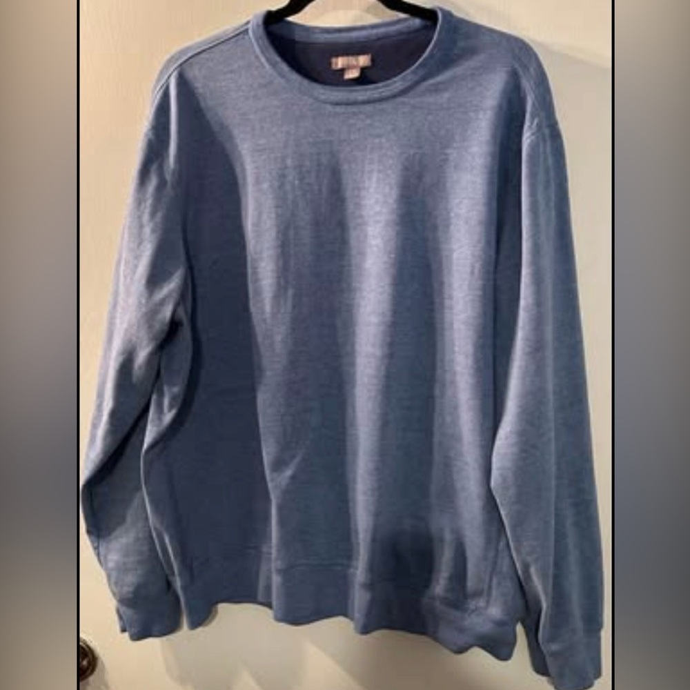 George Men's Light Blue Crewneck light sweatshirt. Size XL (46-48)